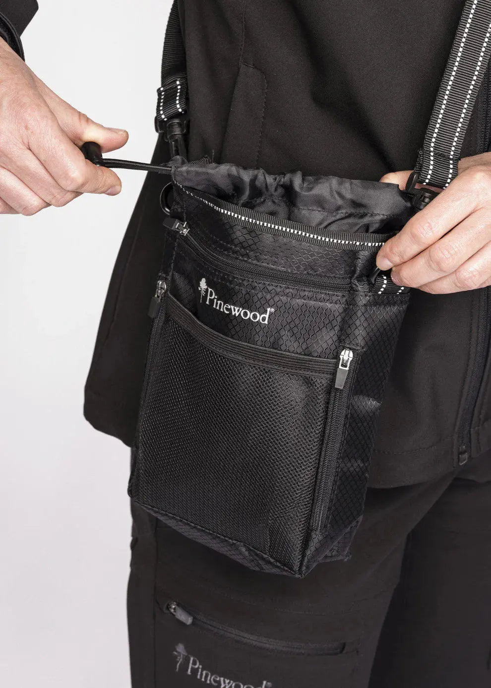 Pinewood® Hundsportsväska Liten Pinewood