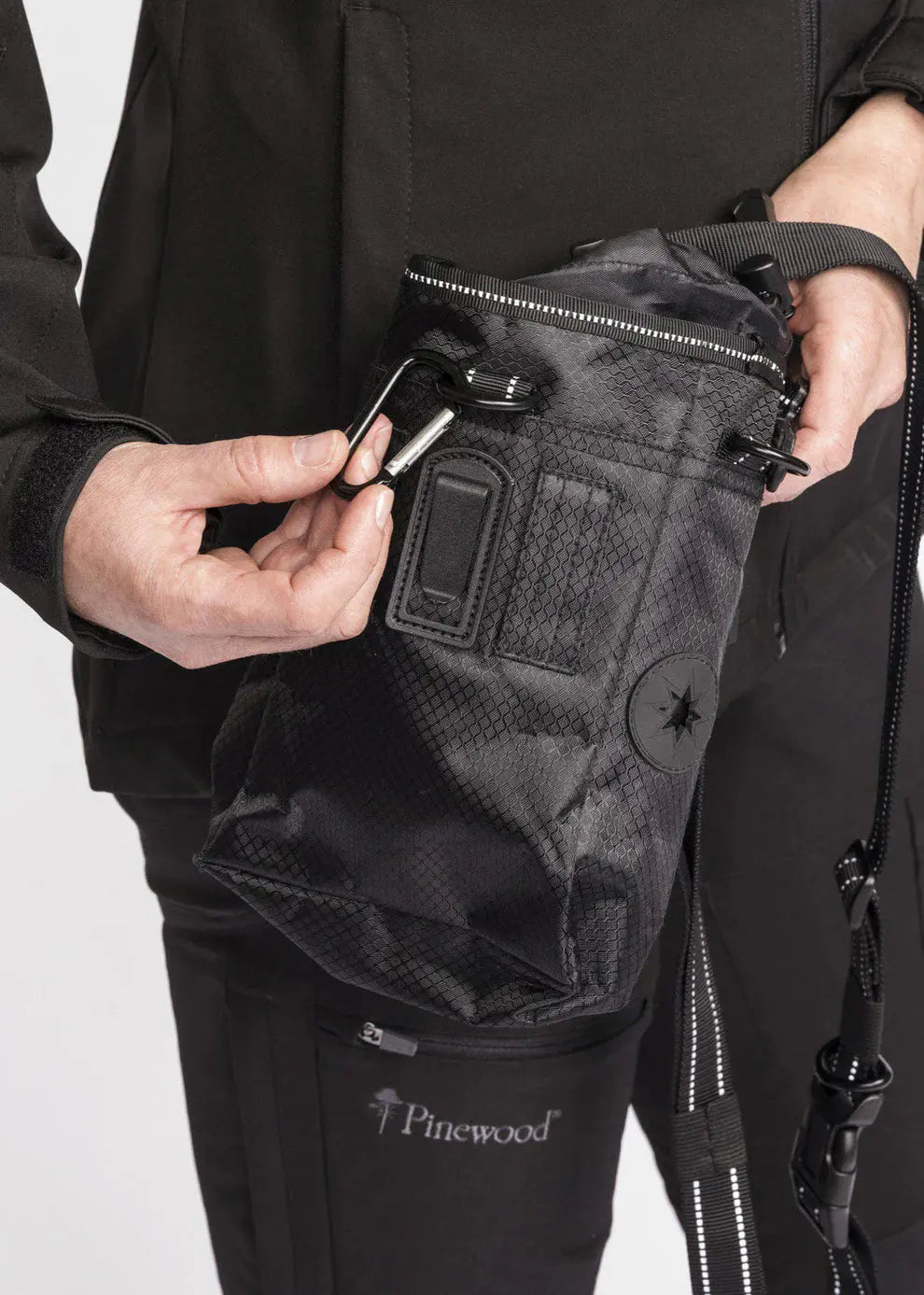 Pinewood® Hundsportsväska Liten Pinewood