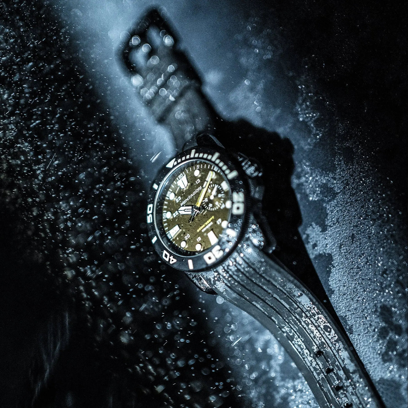 Pentagon Genesis Klocka - Polisprylar.se