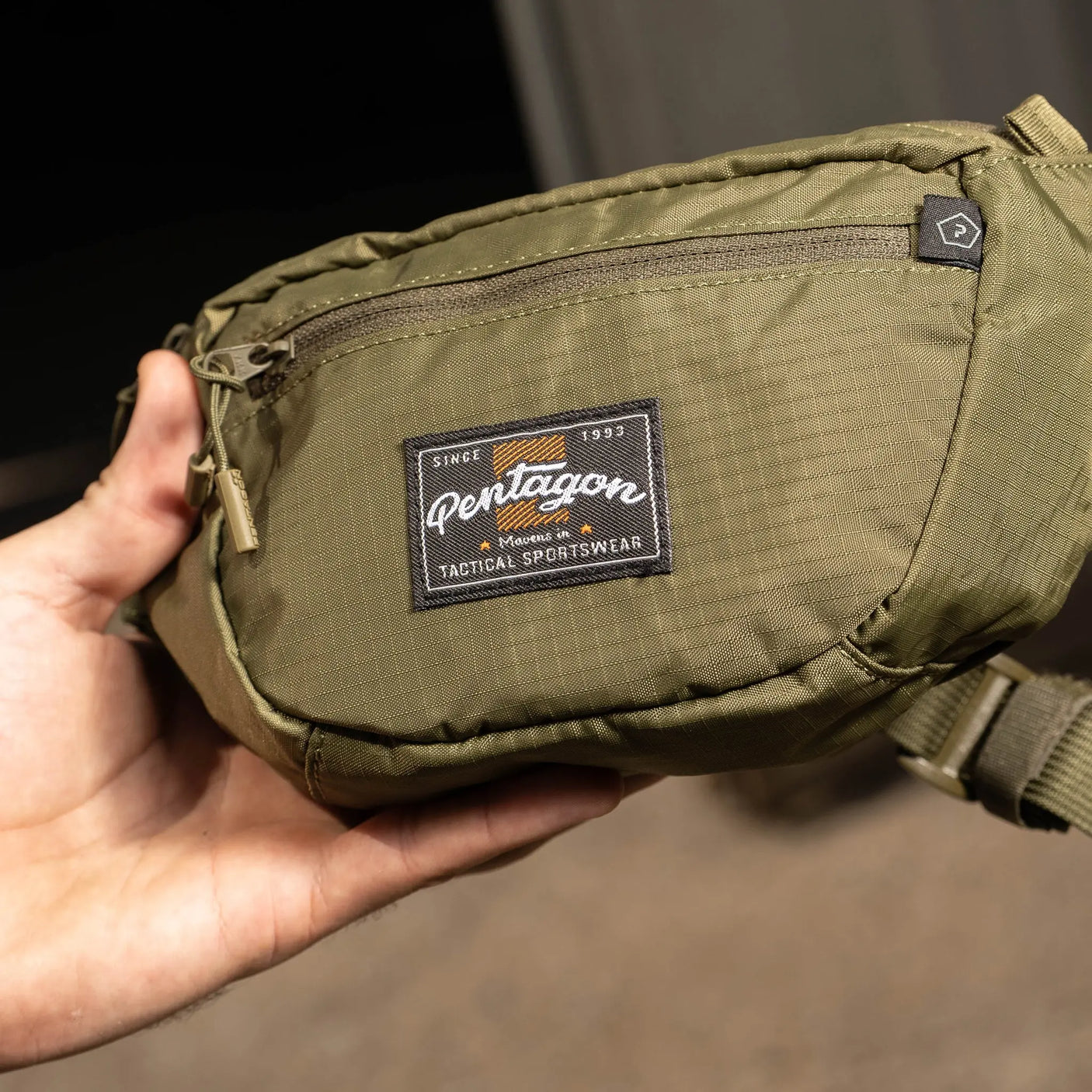 Pentagon MINOR TRAVEL Magväska - Polisprylar.se