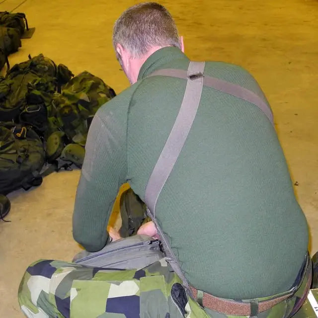 SNIGEL Hängslen -12 - Polisprylar.se