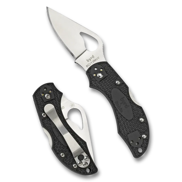 Spyderco Byrd Robin 2 Lightweight (BY10PBK2) är en kompakt fällkniv som väger in på ca 60 gram. Den totala längden är 144 mm med ett blad på 61 mm. Bladet är flatslipat (Full Flat Grind) för bästa skäregenskaper och låses säkert av ett Back Lock med "Boye Dent"-säkerhet. Kniven bärs enkelt med ett 4-positions clip som kan flyttas för att passa både höger- och vänsterhänta.