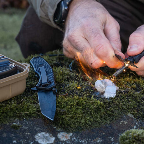 Highlander Survival Waterproof Kit