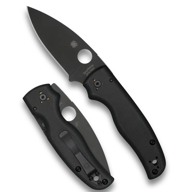Spyderco Shaman är en kraftfull fällkniv som hämtar inspiration från den ikoniska Native-serien men i ett betydligt mer robust utförande.   Med sin imponerande styrka och förfinade ergonomi är detta en kniv byggd för att hantera de mest krävande uppgifterna utan att kompromissa med användarvänligheten. Finns även med Spyderedge, skriv en kommentar i kassan om du vill köpa en sådan.