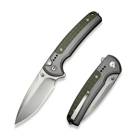 21,8 cm lång fällkniv med knivskaft av grå aluminium och en integrerad olivgrön backspacer av FRN och drop point-format knivblad med stentvättad finish av Nitro-V med en hårdhet på HRC 59-61. Clip, thumb stud och skruvar är tillverkade av rostfritt stål. Denna fällkniv är försedd med kullager vilket gör att den är mjuk, lätt, smidig och snabb att öppna. På knivens ände finns även en glaskross.Clip: Tip-Up Höger/Vänster