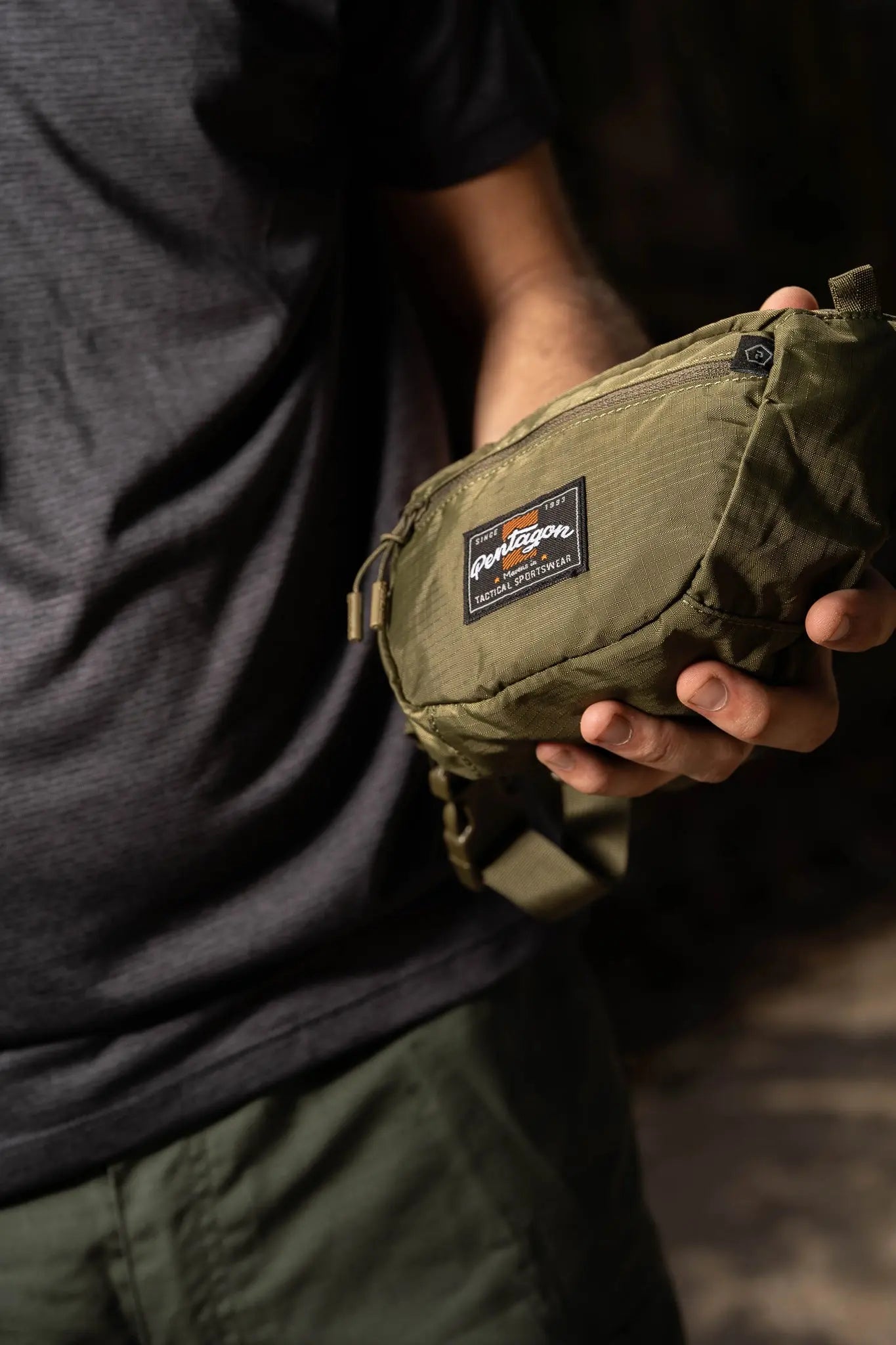 Pentagon MINOR TRAVEL Magväska - Polisprylar.se